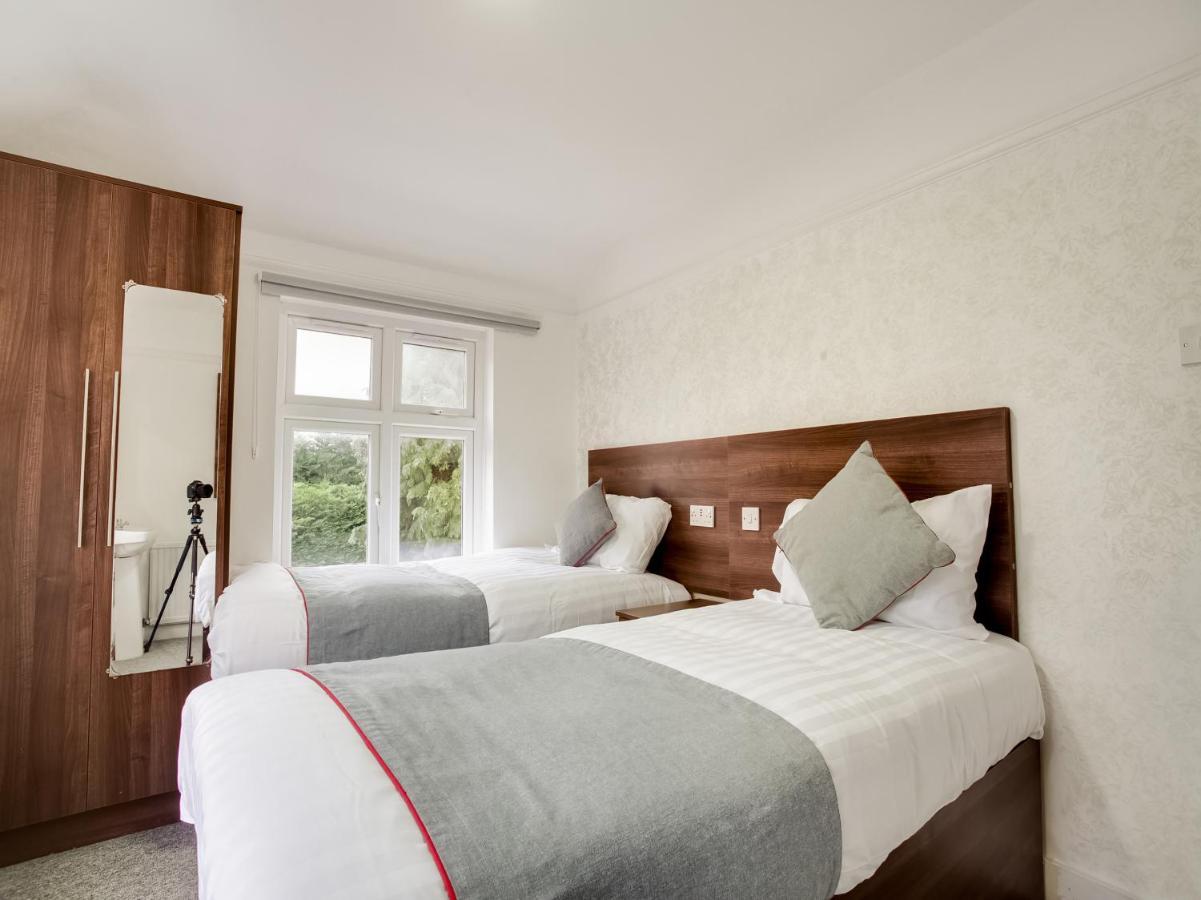 Oyo Brunel Hotel أوكسبريدج المظهر الخارجي الصورة