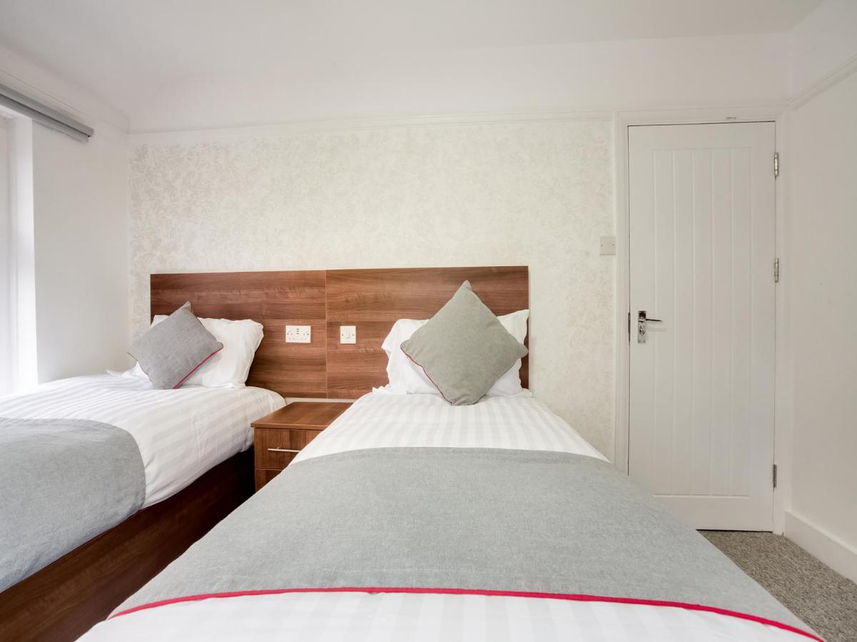 Oyo Brunel Hotel أوكسبريدج المظهر الخارجي الصورة